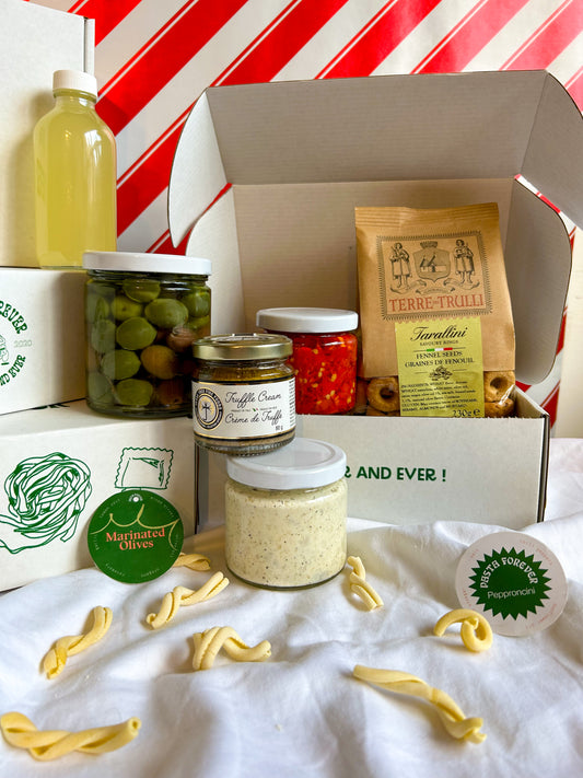 ITALIAN PANTRY LOVERS GIFT BOX